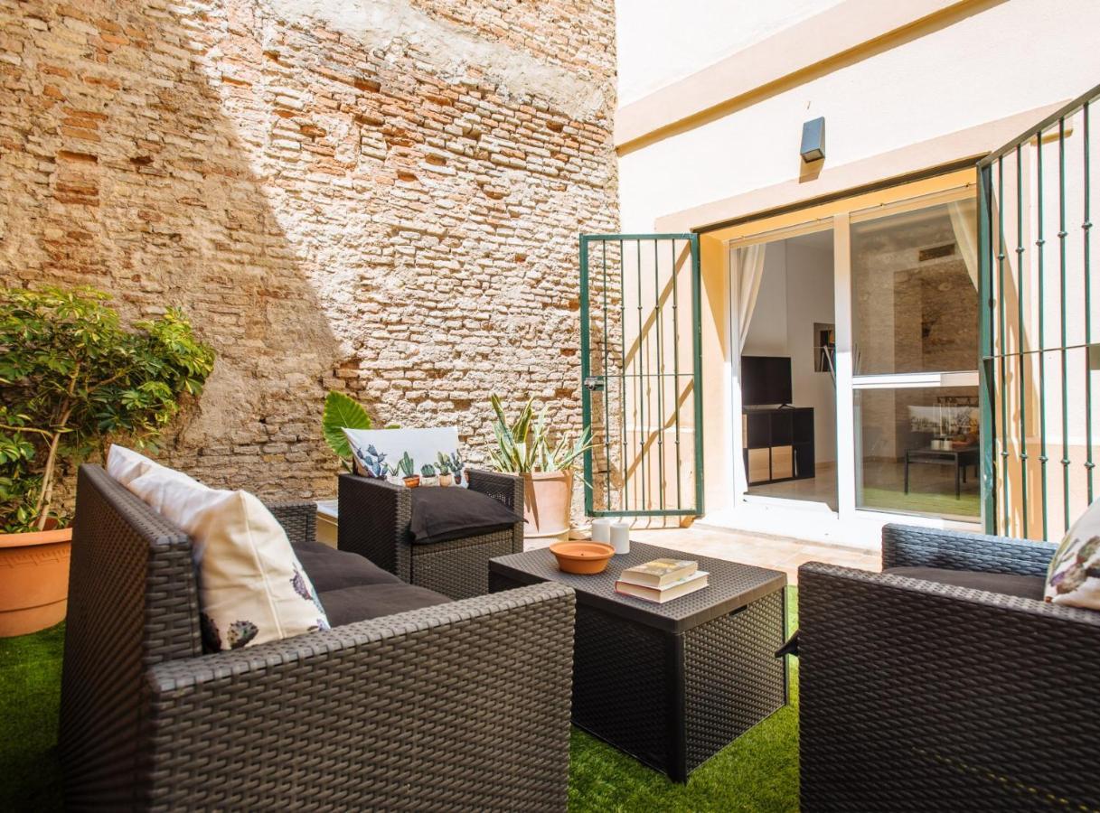 Sol Suite Apartment With Garden Sevilla Buitenkant foto
