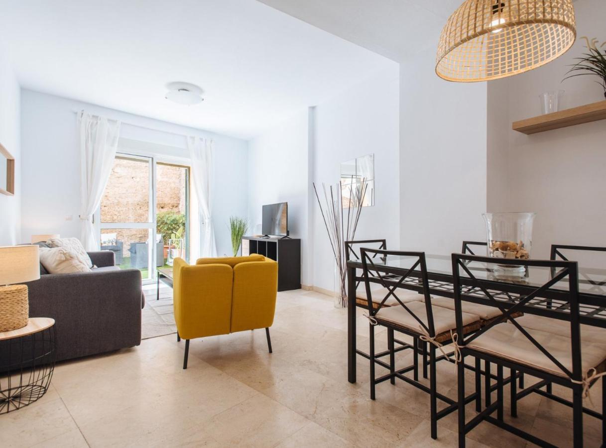 Sol Suite Apartment With Garden Sevilla Buitenkant foto